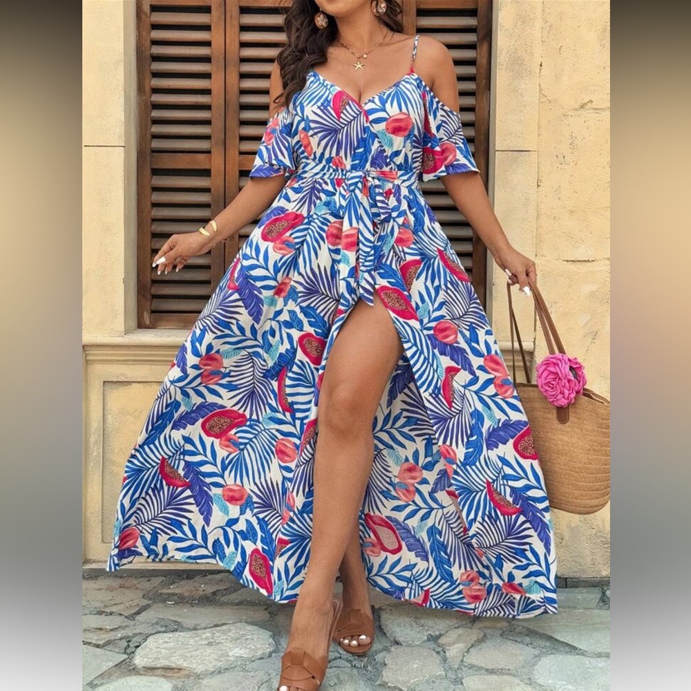 Elegant Blue Leaf Print Maxi Dress